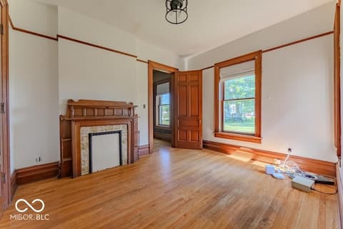Photo of 932 N Washington Street, Marion, IN