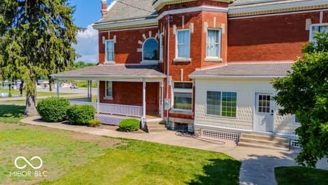 Photo of 932 N Washington Street, Marion, IN