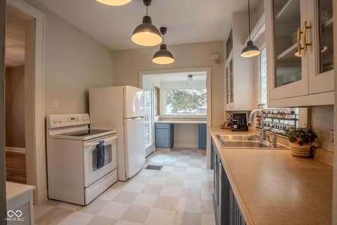 Photo of 3914 Central Avenue, Indianapolis, IN
