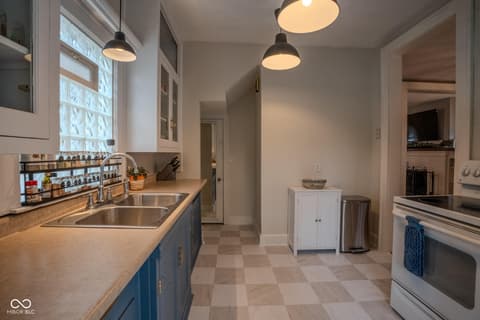 Photo of 3914 Central Avenue, Indianapolis, IN