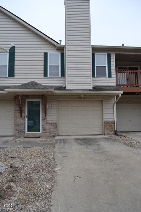 1809 Shetland Place