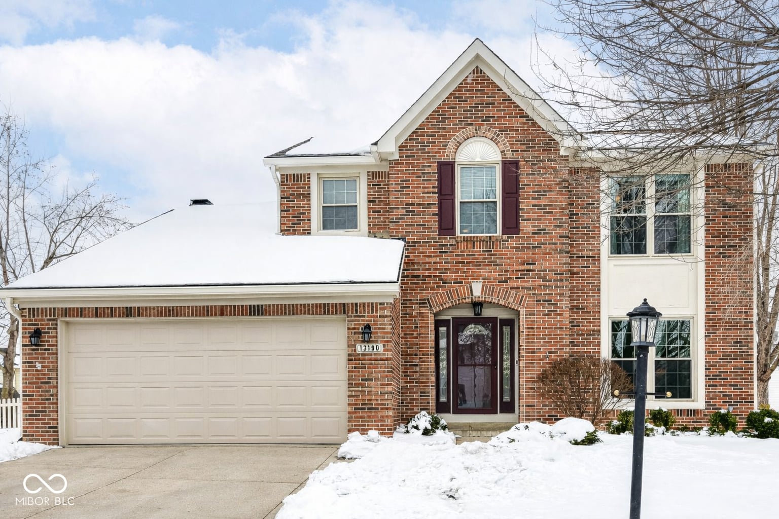 Front exterior at 13190 Knollwood Place, Fishers, IN