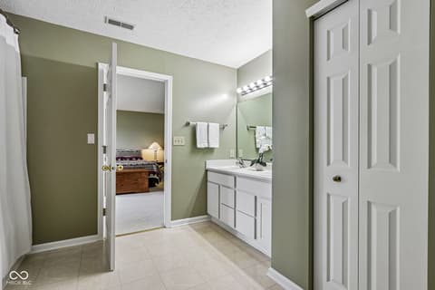 Photo of 12249 Packers Avenue, Fishers, IN