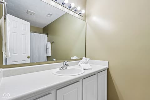 Photo of 12249 Packers Avenue, Fishers, IN