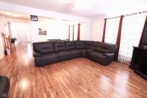 Photo of 8186 Stonelick Drive, Avon, IN