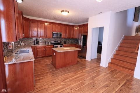 Photo of 8186 Stonelick Drive, Avon, IN