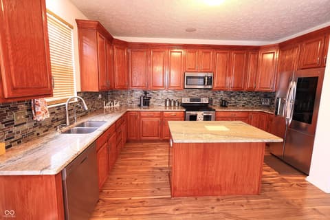 Photo of 8186 Stonelick Drive, Avon, IN