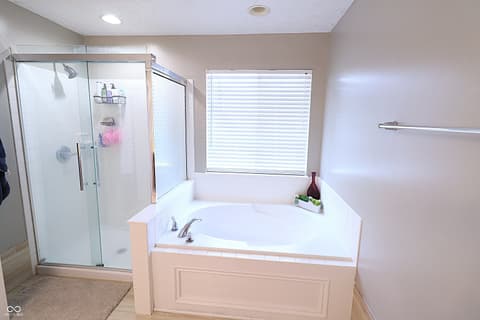 Photo of 8186 Stonelick Drive, Avon, IN
