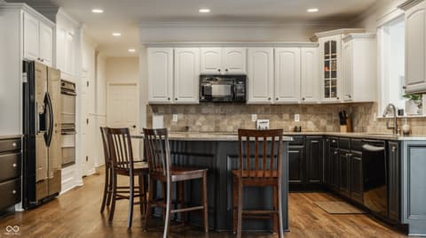 Photo of 5450 Woodfield Way, Carmel, IN