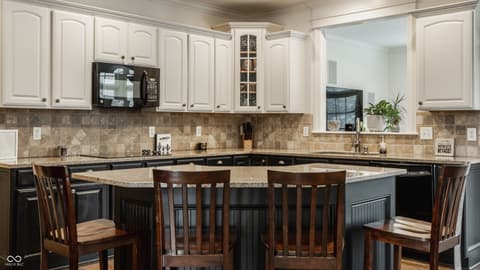 Photo of 5450 Woodfield Way, Carmel, IN