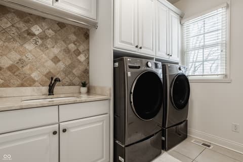 Photo of 5450 Woodfield Way, Carmel, IN