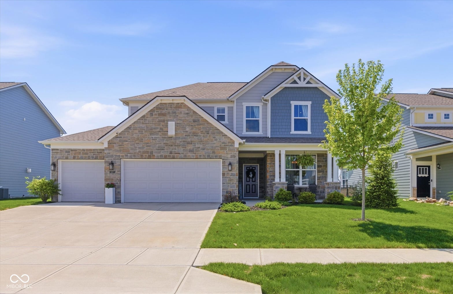 Photo of 1427 Oak Lake Lane, Brownsburg, IN