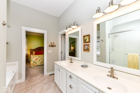 Photo of 11319 Whitewater Way, Fishers, IN