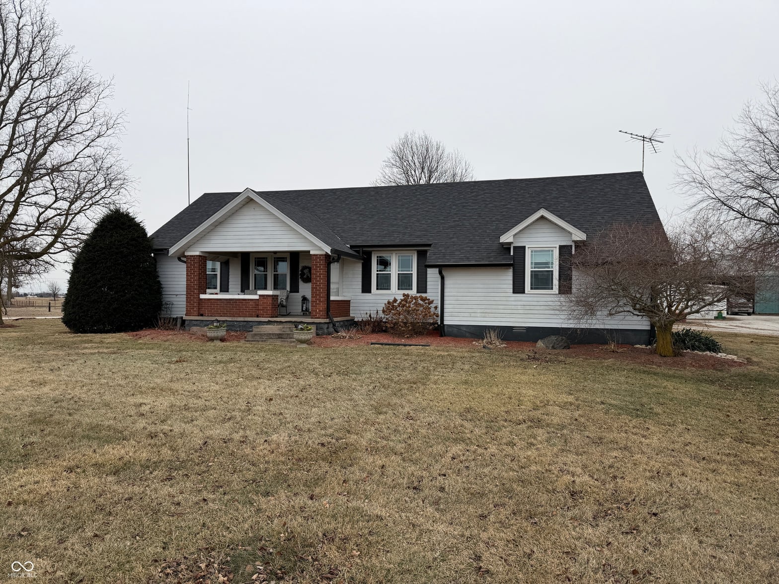 Front exterior at 5705 W 1300 N, Elwood, IN