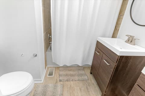 Photo of 11004 Oakridge Drive, Fishers, IN