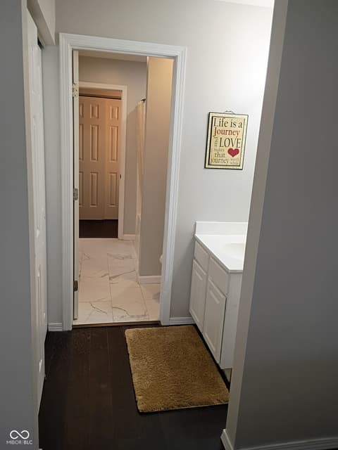 Photo of 610 Bayberry Court W, Bloomington, IN