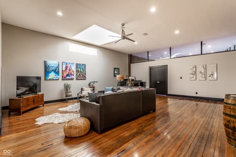 Photo of 647 E 11th Street, Indianapolis, IN