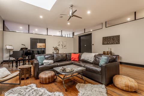 Photo of 647 E 11th Street, Indianapolis, IN