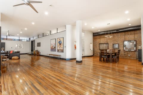 Photo of 647 E 11th Street, Indianapolis, IN