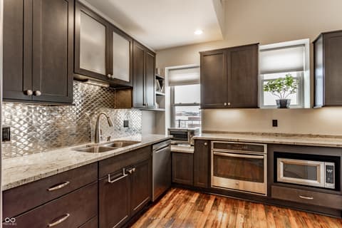 Photo of 647 E 11th Street, Indianapolis, IN