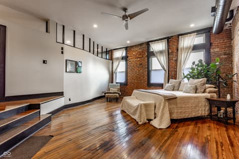 Photo of 647 E 11th Street, Indianapolis, IN