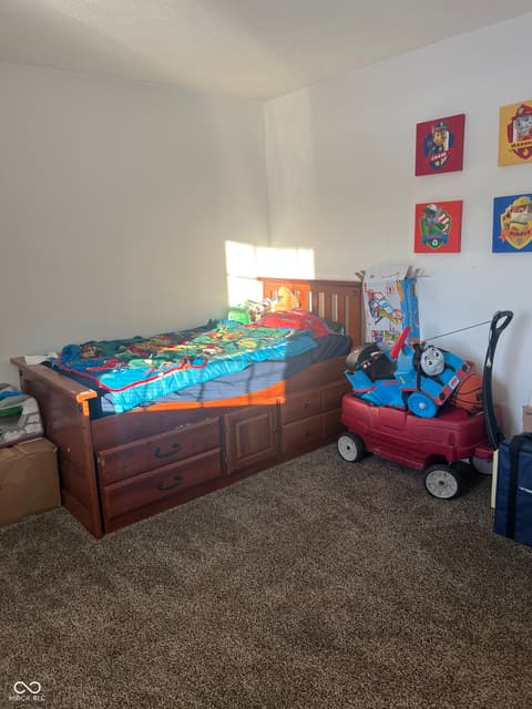 Bedroom at 2976 W Rose Hill Lane, Rosedale, IN