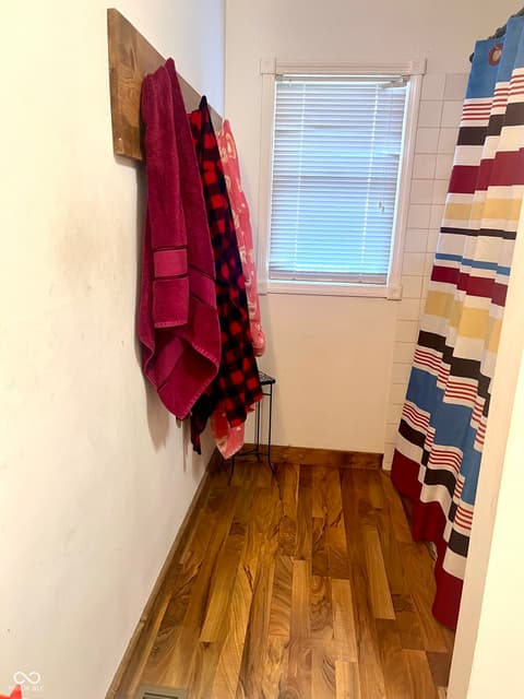 Bathroom at 2976 W Rose Hill Lane, Rosedale, IN