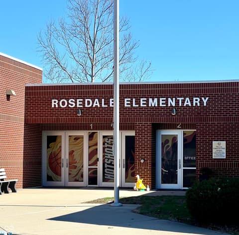 Front exterior at 2976 W Rose Hill Lane, Rosedale, IN