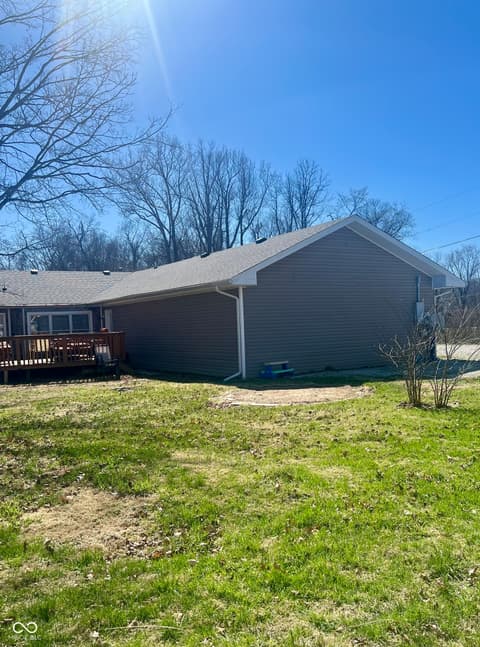 Side exterior at 2976 W Rose Hill Lane, Rosedale, IN