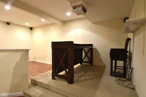 Photo of 1830 Brook Crossing Way, Indianapolis, IN