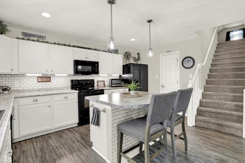 Photo of 2061 Beacon Court, Columbus, IN