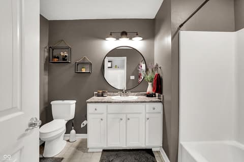Photo of 2061 Beacon Court, Columbus, IN