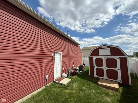Photo of 2061 Beacon Court, Columbus, IN