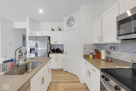Kitchen at 7423 Manor Lake Lane, Indianapolis, IN
