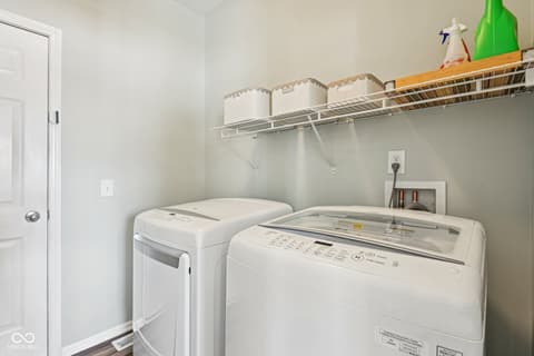 Laundry room at 6055 Catlin Lane, Noblesville, IN