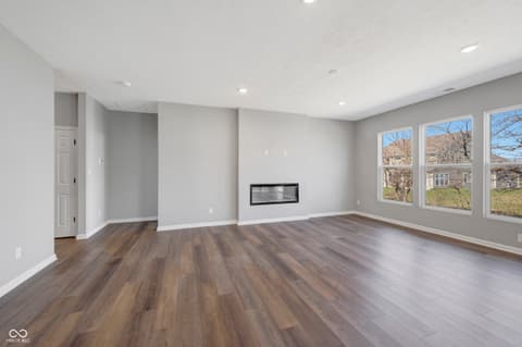 Photo of 4212 Hayden Valley Drive, Bargersville, IN