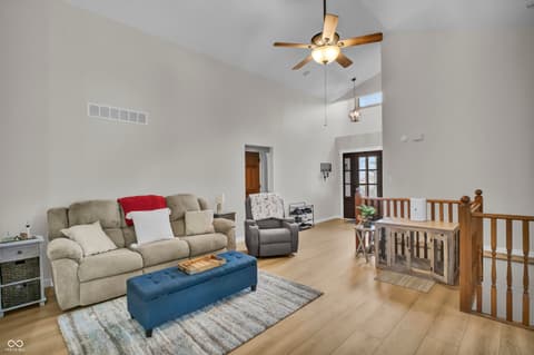 Photo of 1405 E County Road 100 S, North Vernon, IN
