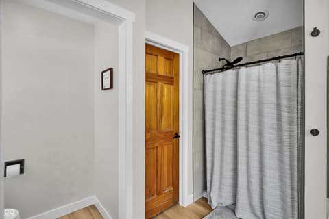 Photo of 1405 E County Road 100 S, North Vernon, IN