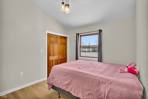 Photo of 1405 E County Road 100 S, North Vernon, IN