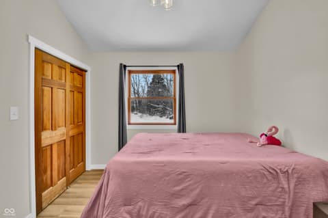 Photo of 1405 E County Road 100 S, North Vernon, IN