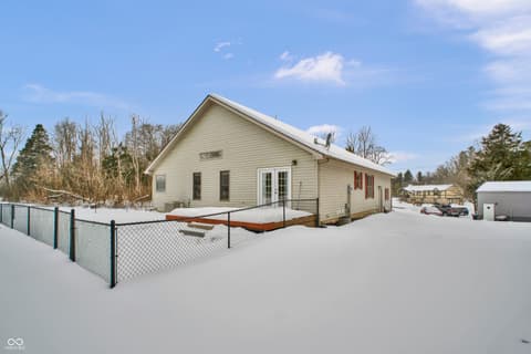 Photo of 1405 E County Road 100 S, North Vernon, IN