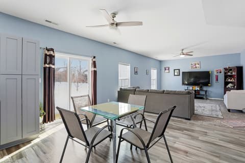 Photo of 1071 Hazelwood Drive, Greenwood, IN