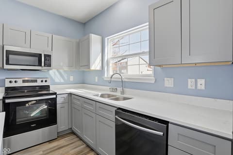 Photo of 1071 Hazelwood Drive, Greenwood, IN