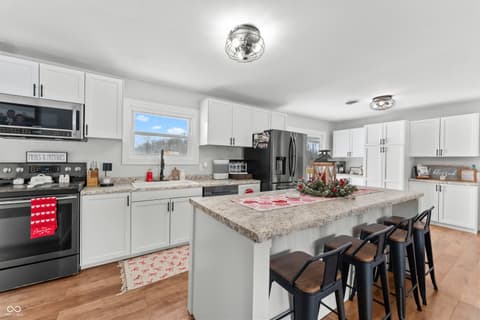 Photo of 8357 N County Road 300 W, Seymour, IN