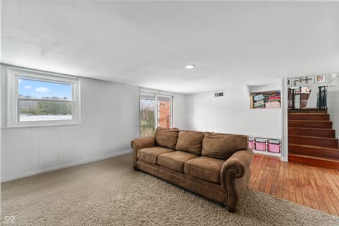 Photo of 8357 N County Road 300 W, Seymour, IN