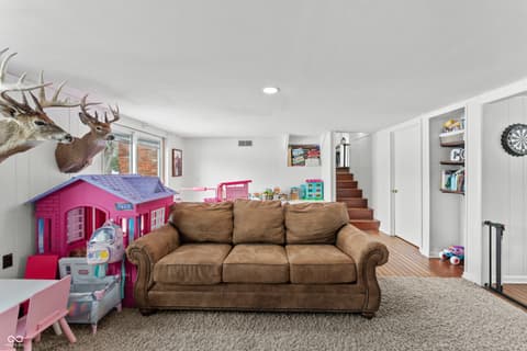 Photo of 8357 N County Road 300 W, Seymour, IN
