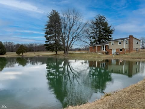 Photo of 8357 N County Road 300 W, Seymour, IN