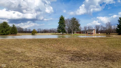 Photo of 8357 N County Road 300 W, Seymour, IN