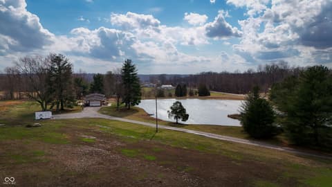 Photo of 8357 N County Road 300 W, Seymour, IN