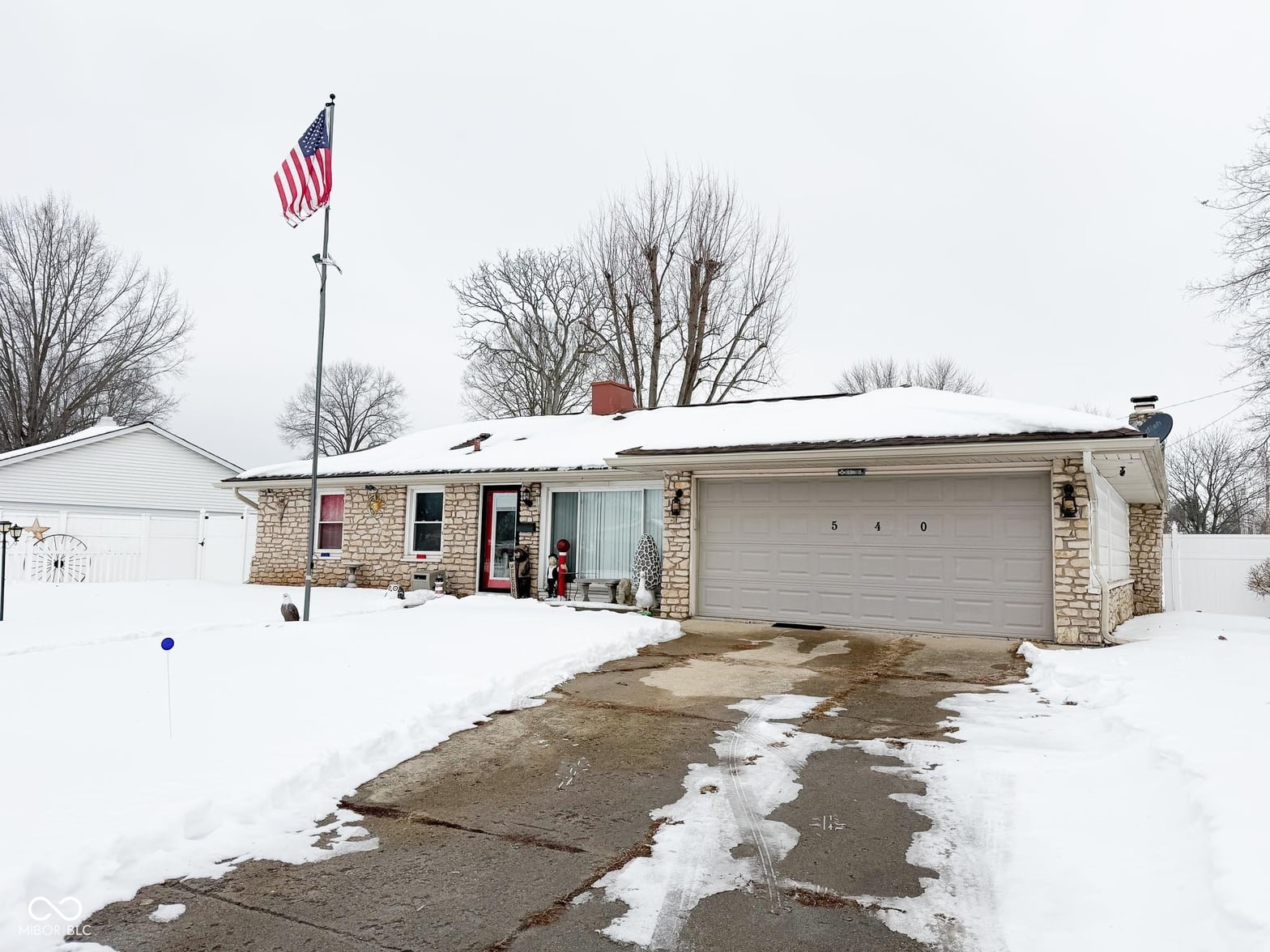 Front exterior at 540 N Park Drive, Edinburgh, IN
